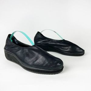 Eileen Fisher black leather Heaven wedge ballet flat Size 8